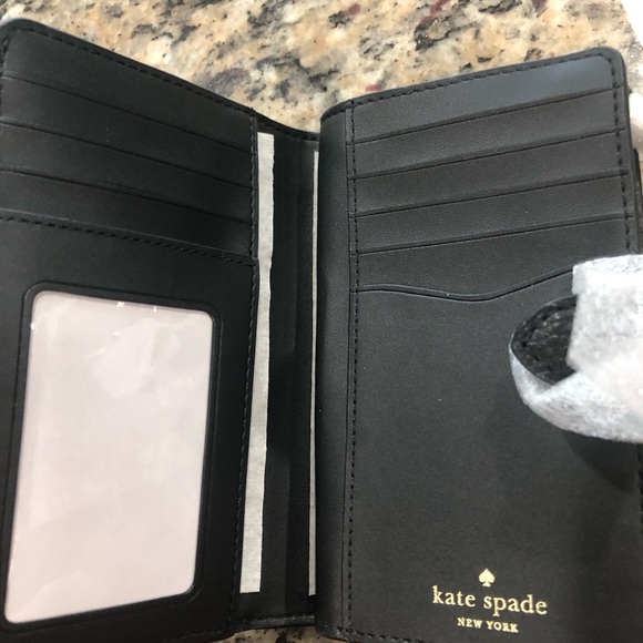 Kate spade medium wallet - Picture 2 of 3
